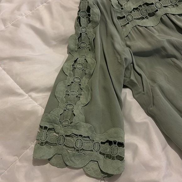 Mainstrip Cutout Blouse - Picture 4 of 4